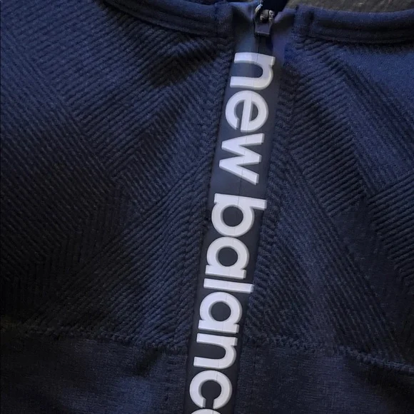 💁♀️WOMENS SPORTS BRA WOMENS New Balance Women's black Sports Bra with Front Zip - Picture 4 of 6